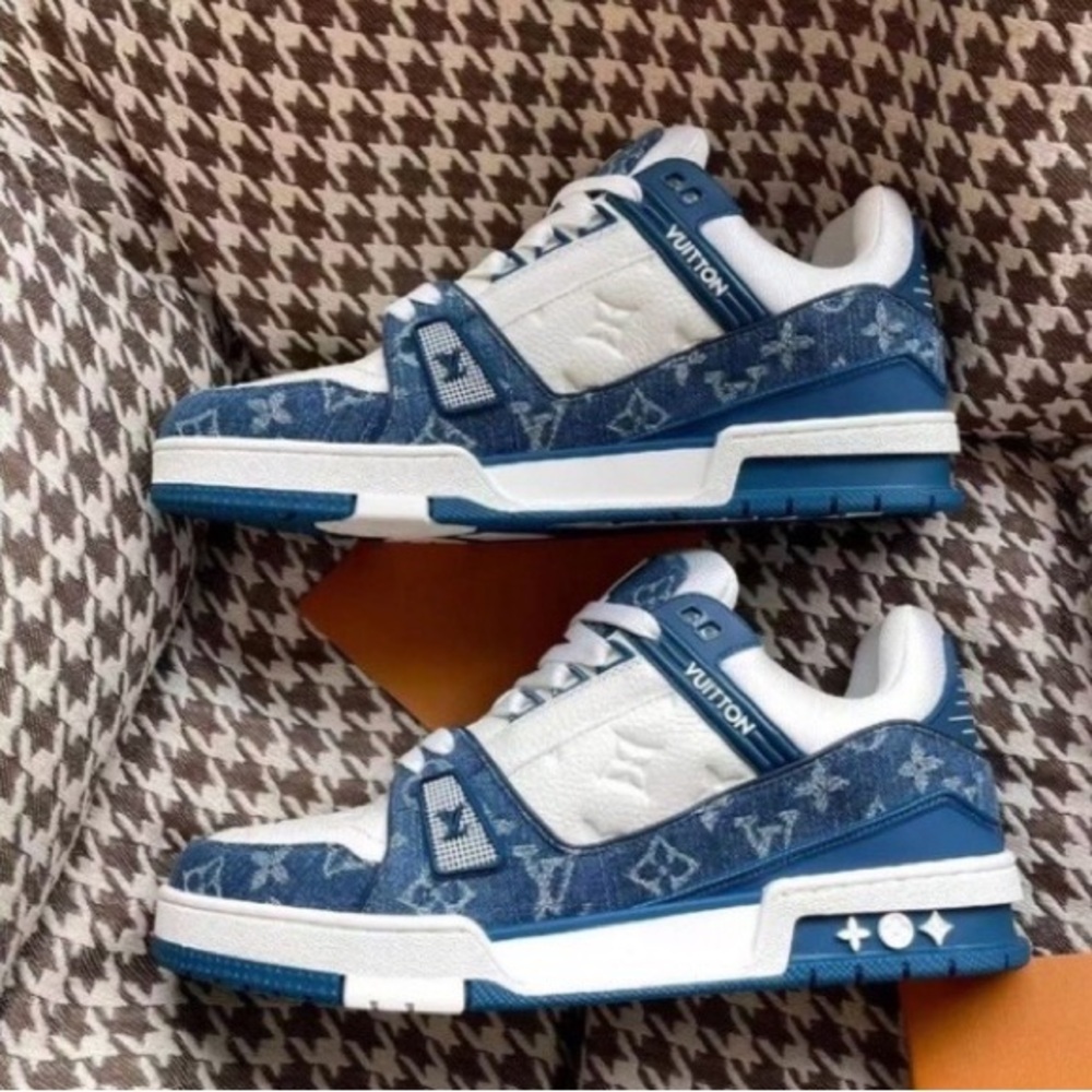 Louis Vuitton LV classic blue monogram casual shoes size 42